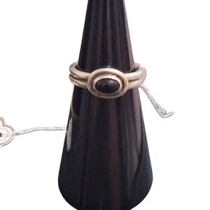 925 Sterling Silver And Amethyst Ring Size 5 3.29 Grams